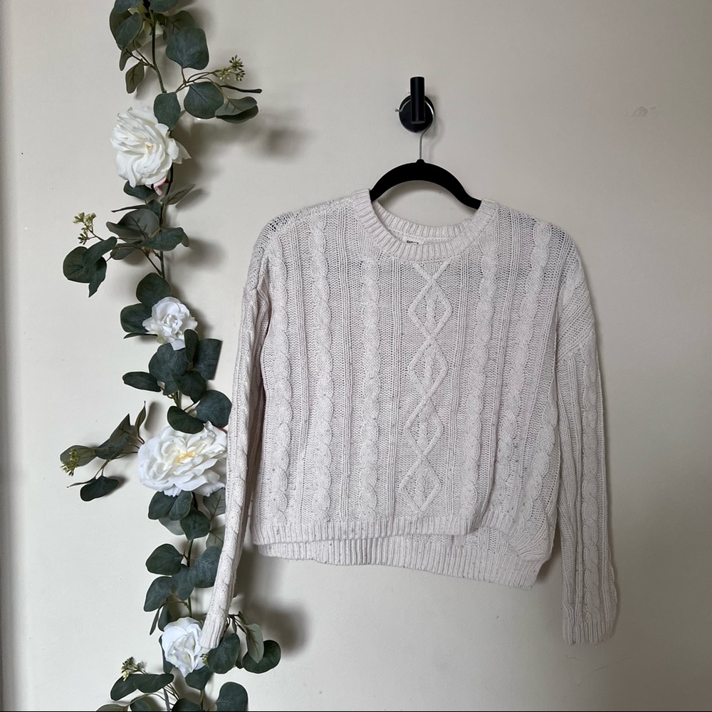 🖤 Garage Knit Crop Sweater